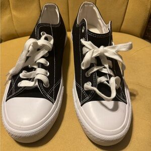 Women’s NOBO Sneakers